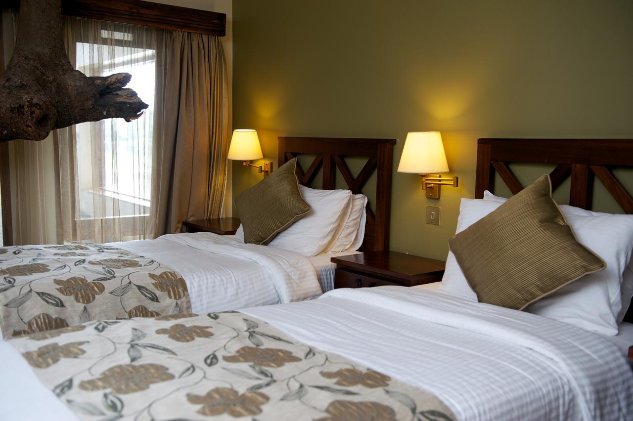 Treetops Mweiga Room photo